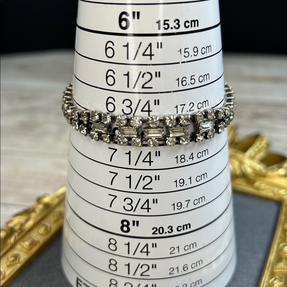 Vintage Rhinestone Bracelet - Picture 8 of 8